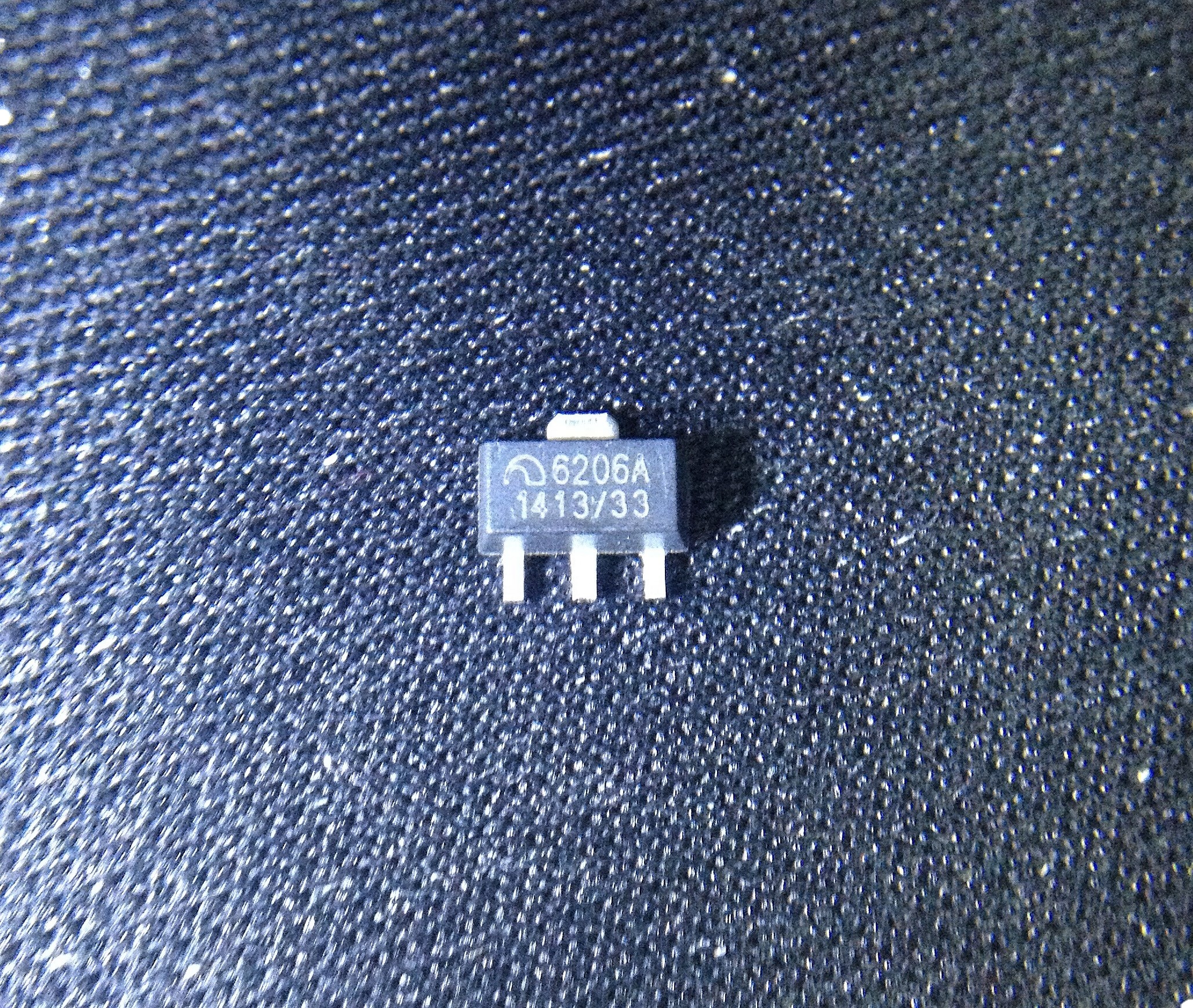 6206A XC6206P332PR 3,3 V SMD Транзисторы