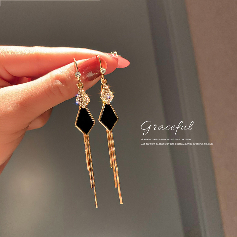 Jewelry Korean fashion exaggerated long Tassel Earrings female personality inlaid with diamond earhook net red temperament