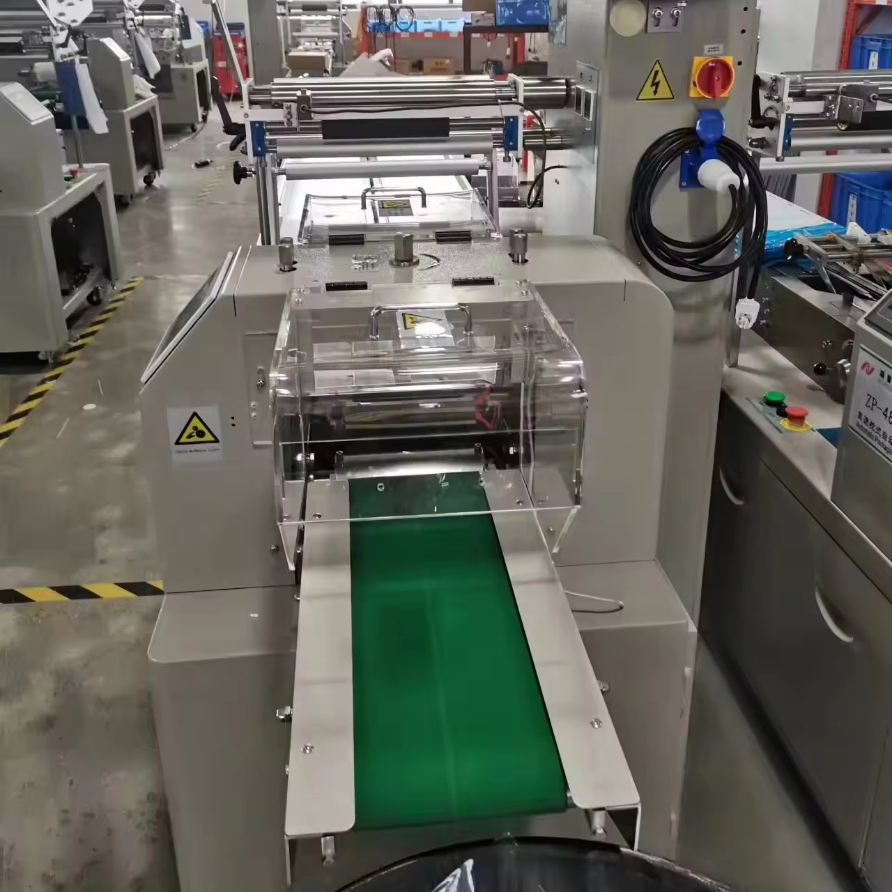 2024 hot sell packing supplies for small business competitive price automatic packing tape packing machine