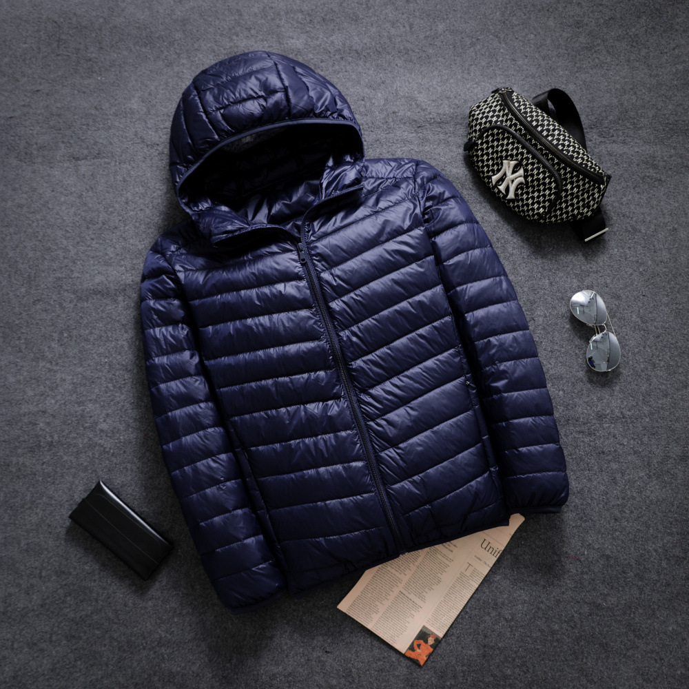 Men's Lightweight Packable hooded down Jacket with pockets