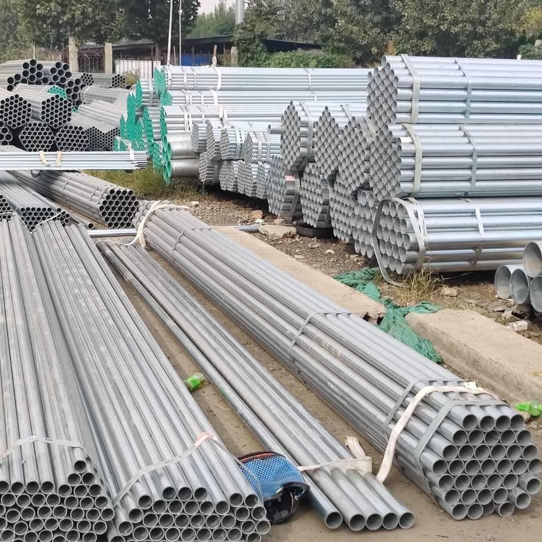 Q195 Q235 Q345 горячекатаная тонкая настенная квадратная бесшовная оцинкованная стальная труба Зеленая домашняя труба горячеоцинкованная стальная труба