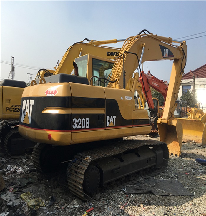 Б/у оригинальный японский экскаватор CAT 320B для продажи