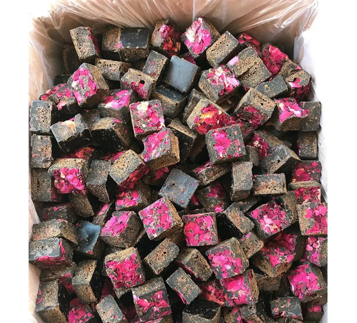 Premium Brown sugar cubes Rose/Jasmine /Goji berry / Ginger /Red dates flavors Cheap price