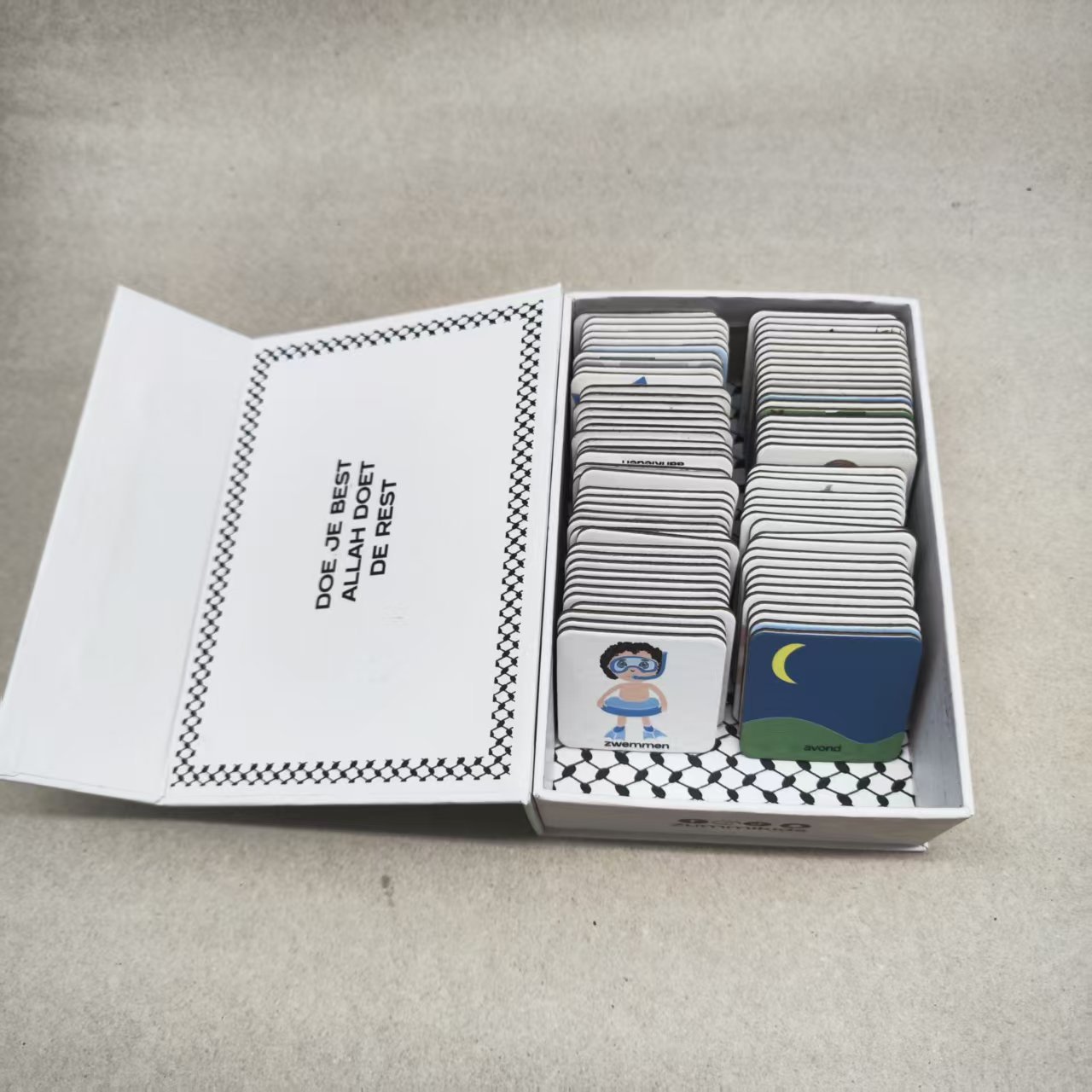 High Quality Personalized Design Board Game for Entertainment