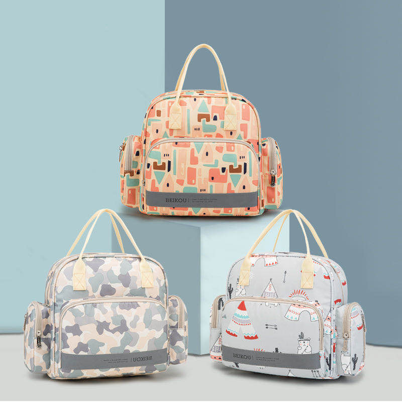 2020 new small multifunctional fashion maternal and child bag portable lightweight backpack out diaper bag