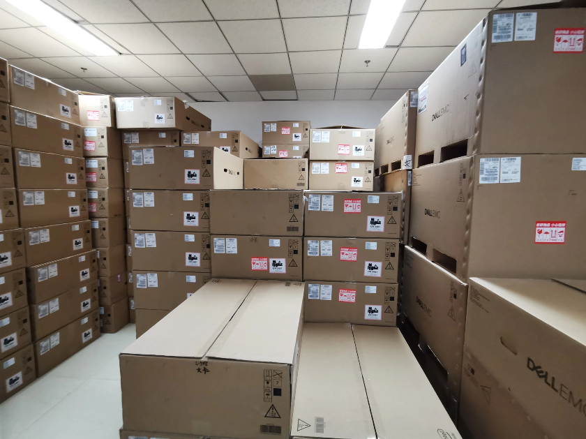 Новый жесткий диск 900 гб SAS HPE HDD