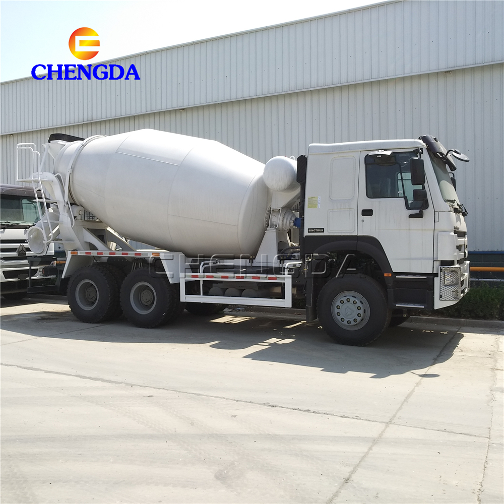 Sinotruck HOWO 80000 литров б/у Бетономешалка