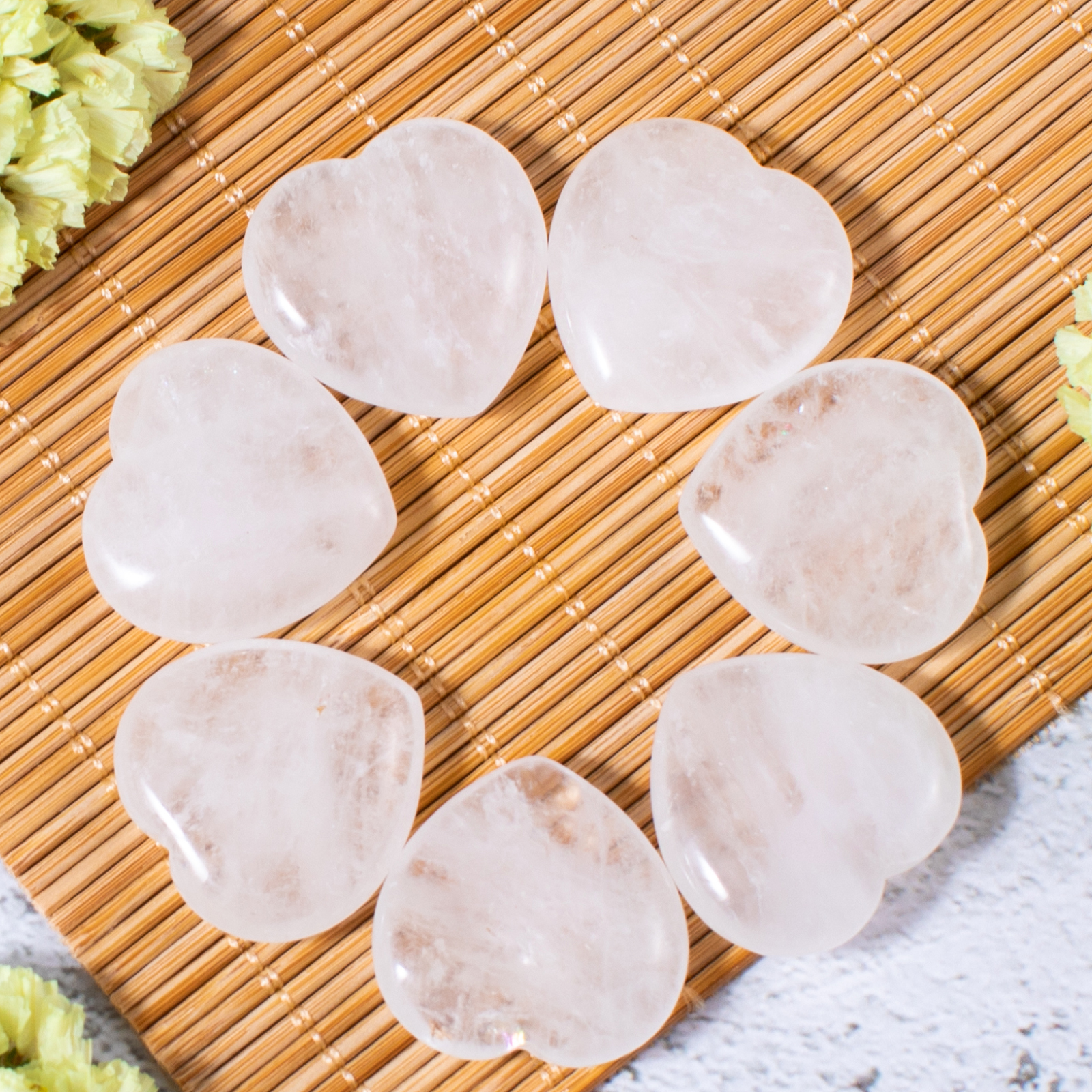 Wholesale Clear Quartz Selenite Love Heart Shaped Thumb Pockets Reiki Crystals Healing Therapy Wiccan Reiki Stone Massage