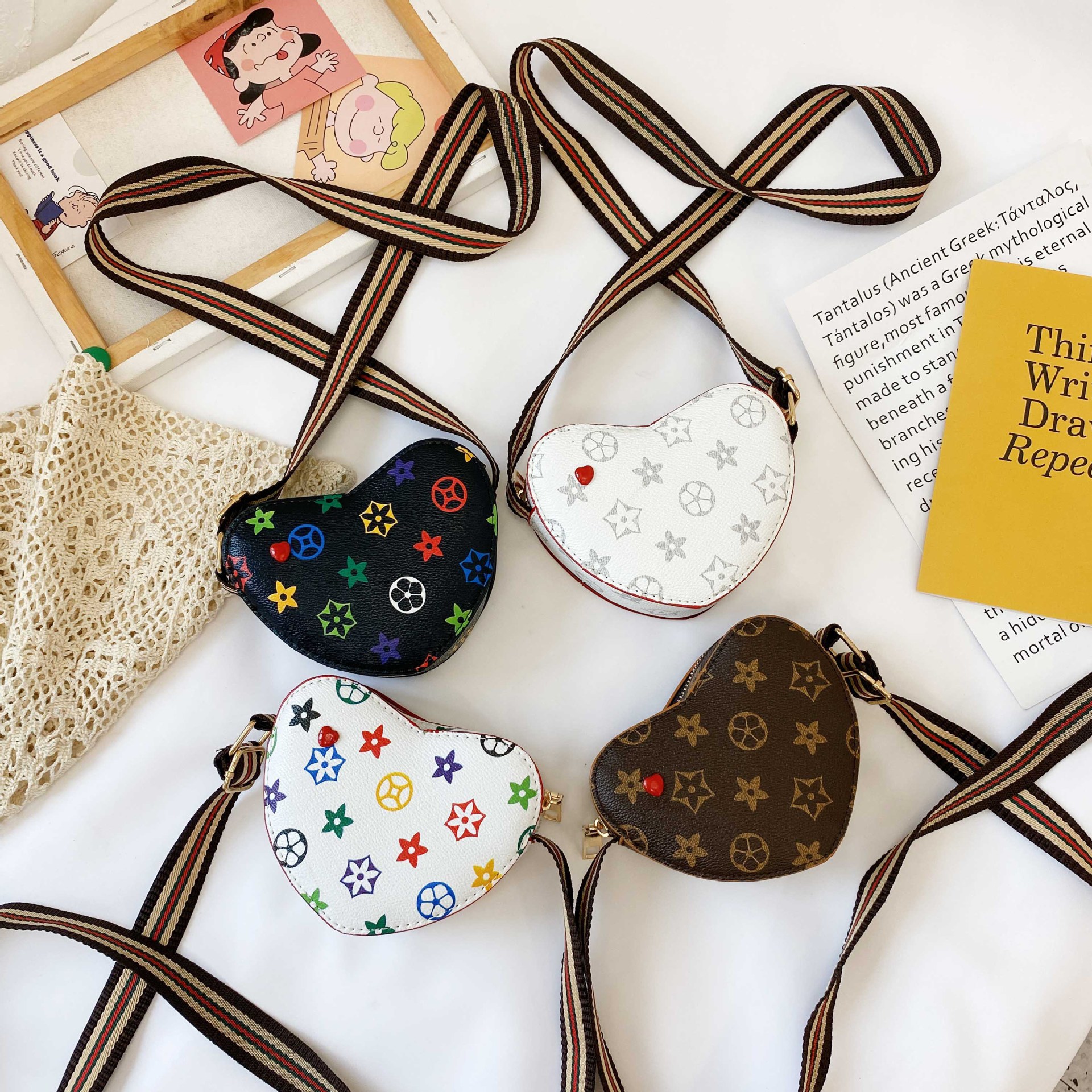 New children's bag can love type girl cross-body bag South Korean fashion flower accessories bag