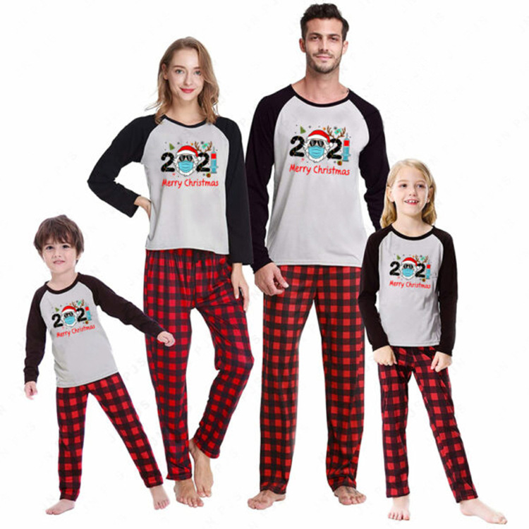 2021 New Style Autumn And Winter Cotton Blended Pattern Parents And Children Pajamas Set