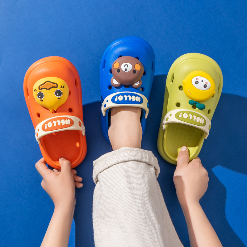 2021 New Fashion Children's Clogs PVC Cartoon Kids Garden Shoe Children Sandal Breathable Kids Croc Shoes