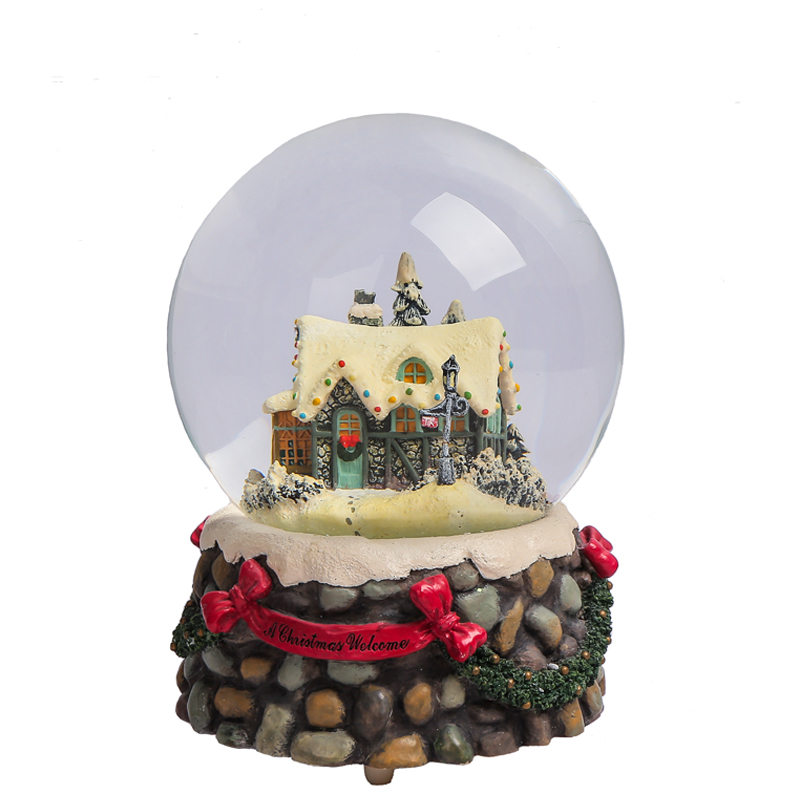 Wholesale polyresin waterball Xmas ornaments custom glass resin Christmas decor gift water ball snow globe