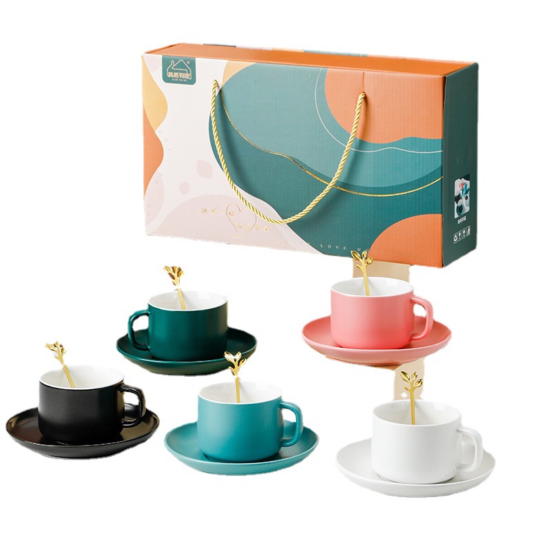 2021 Christmas gifts multi color creative ceramic milk cup and saucer large capacity couple personalized coffee cup Gift box