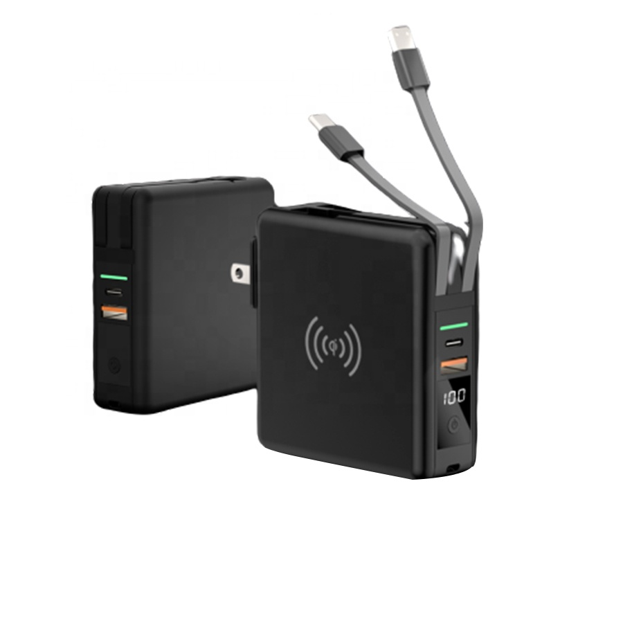 High quality Lighting input and Dual USB 10000mAh PD18W PD20W New Portable AC Input Power Banks For Iphone 12