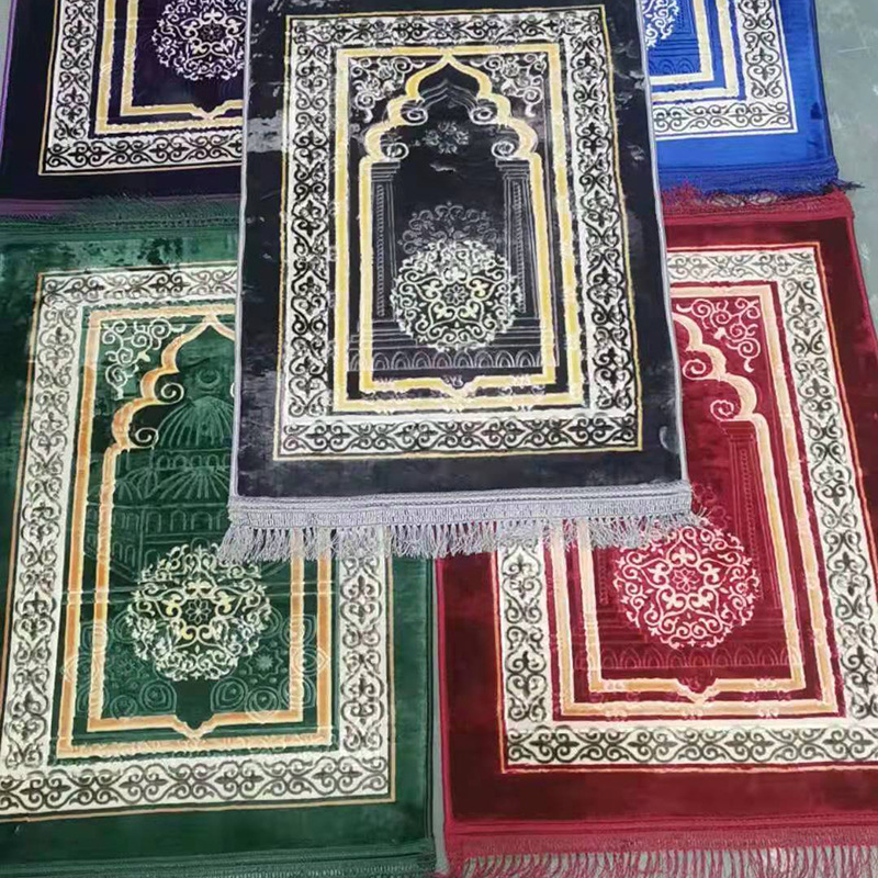 Hot Sale Travel Flocking Jacquard Quilting Soft Muslim Prayer Mats