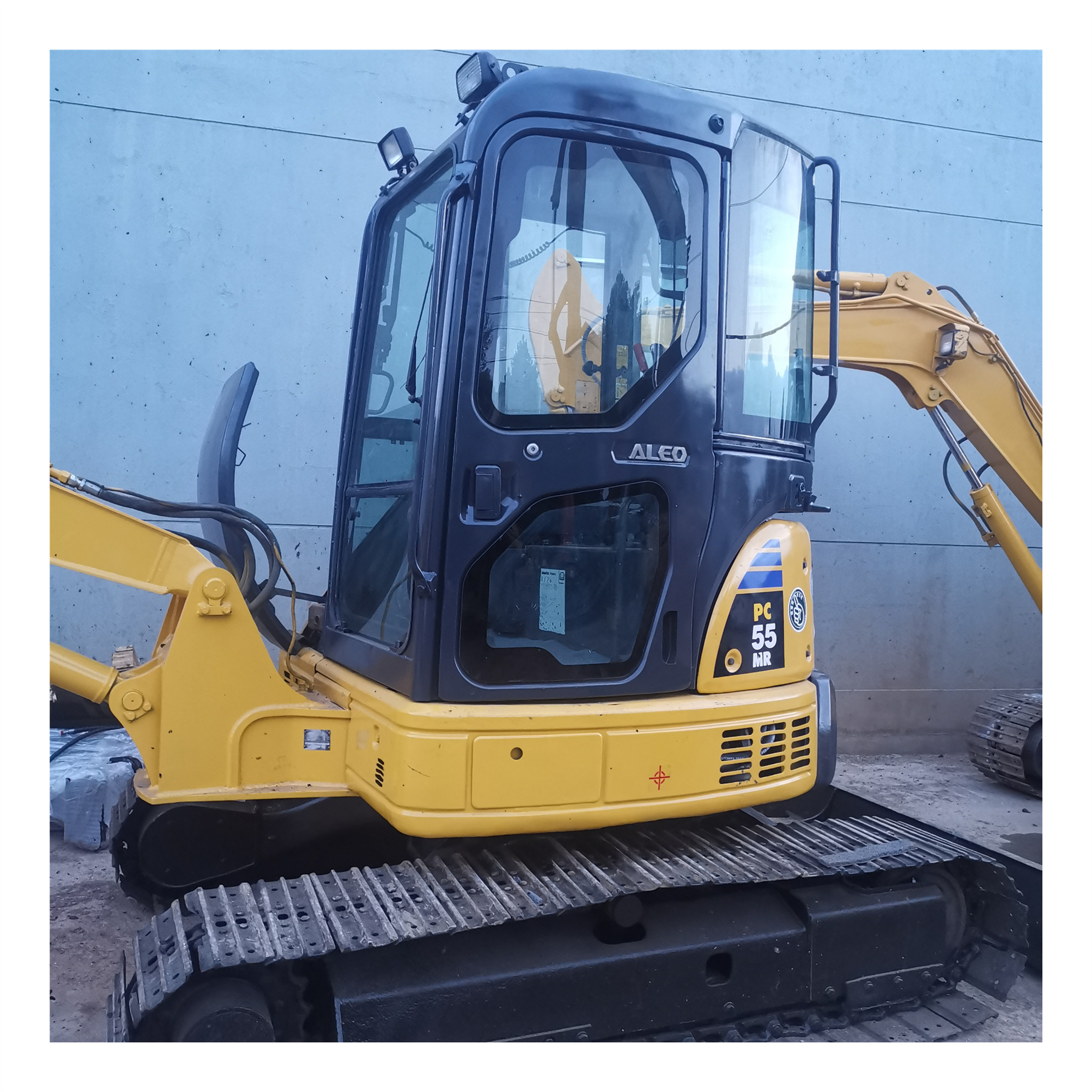 5.5 ton used original Japanese mini excavator komatsu pc55 for sale