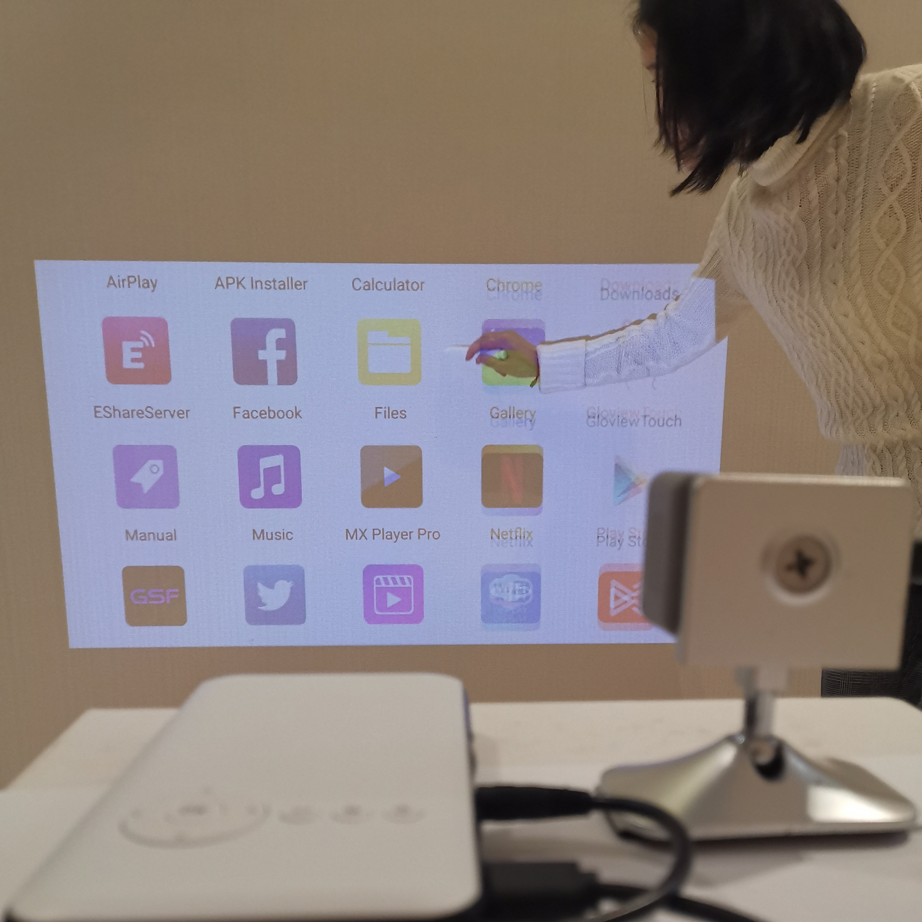 Инфракрасная ручка touch mini projector usb мини-проектор домашнего кинотеатра портативный карманный для домашнего использования мини портативный проектор