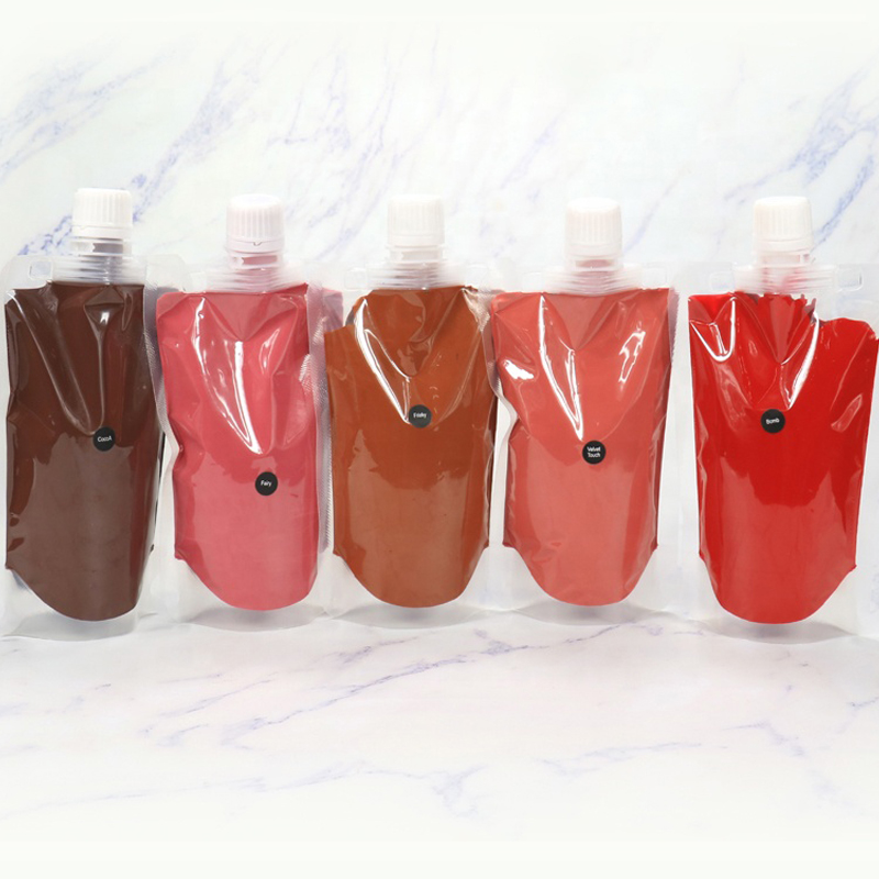 Bag packing high pigment liquid matte lipstick no animal testing lip gloss vendor makeup private label versagel lip gloss base