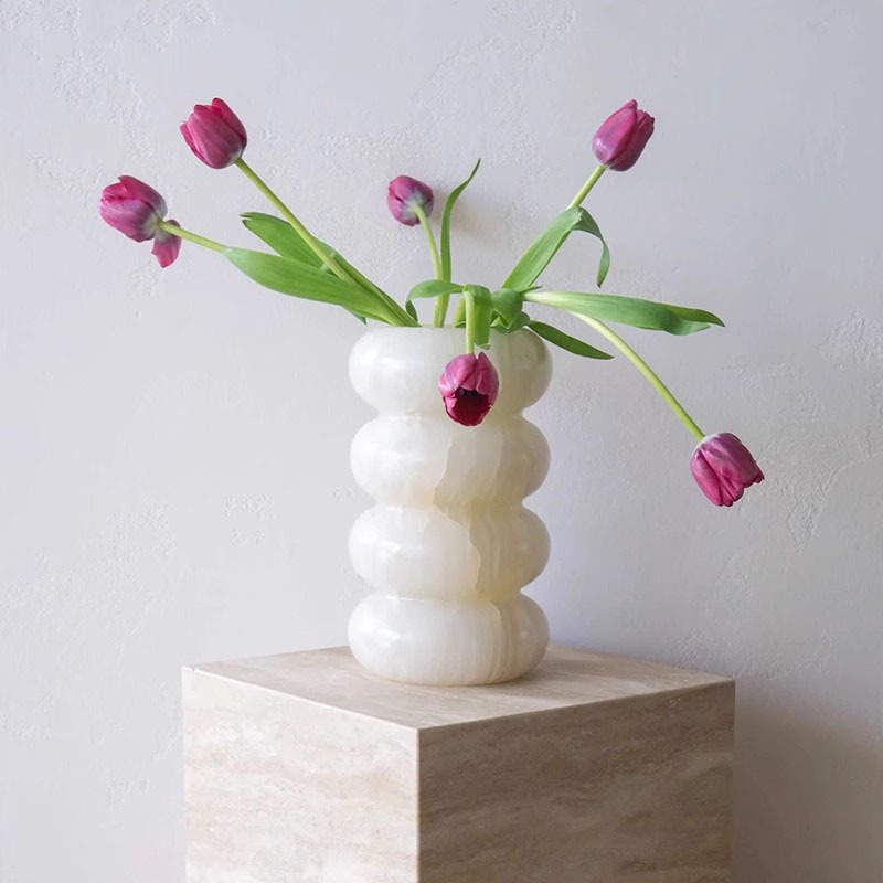 Elegant White Onyx Flower Vase Home Ornaments Natural Stone Vase Spiral Luxury Marble Flower Vase