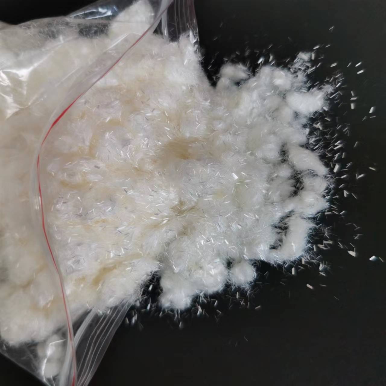 Короткосрезанные полиэфирные штапельные волокна, стекловолокно, нарезанные нити для масляной и воздушной фильтрующей бумаги