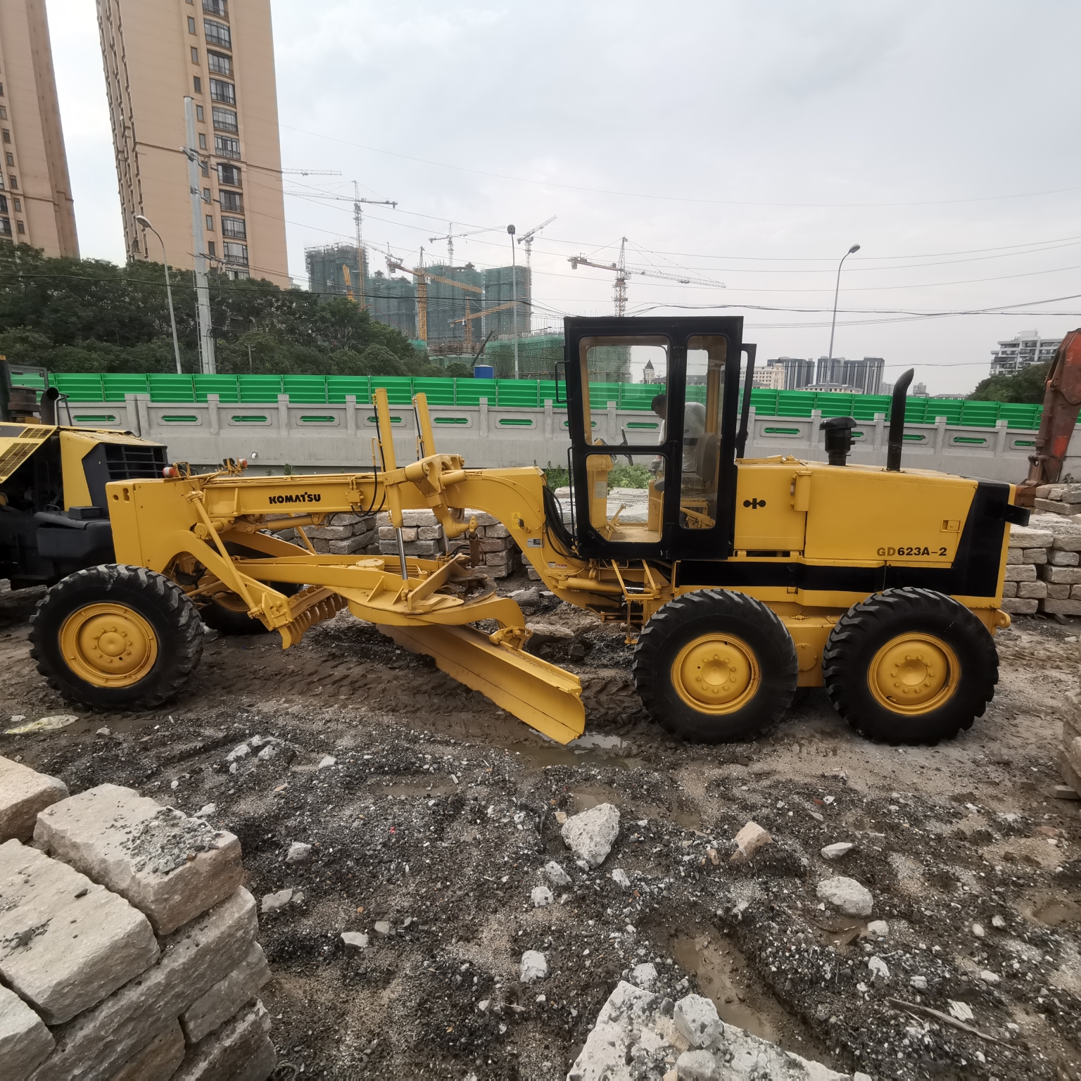 Used Komatsu GD623A Second Hand Construction Equipment Machine Komatsu Moter Grader