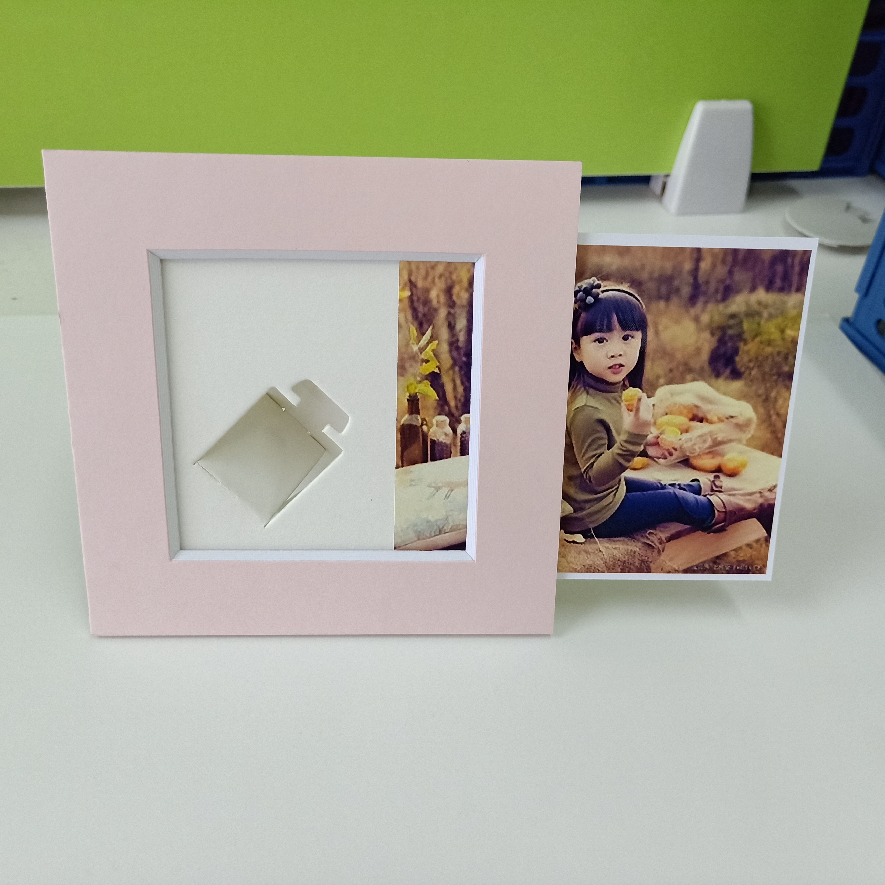 Promotional Gifts custom cream paper photo frame mat board artist