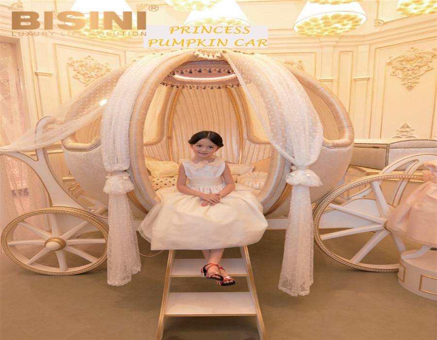 European Wooden Castle Bed Cinderella Pumpkin Bed Ivory And Golden Princess Carriage Children's Bed