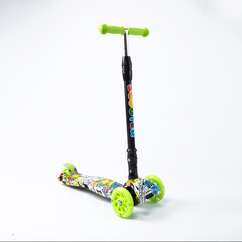 New design folding children scooter wholesale cheap pedal bike foot three/wheels flash kids scooter in stock