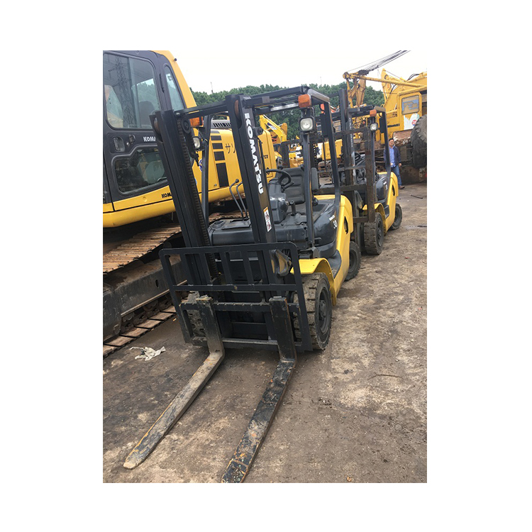 Hot Selling cheap forklift used KOMATS FD30 forklift truck