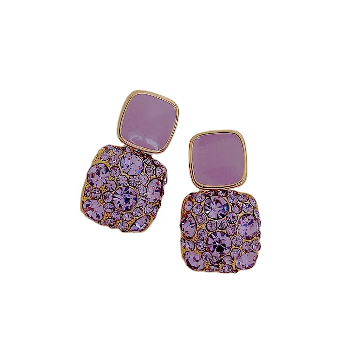 Earrings retro temperament Europe and America 2020 new high-quality purple earrings female exquisite niche Fashion Stud Earrings