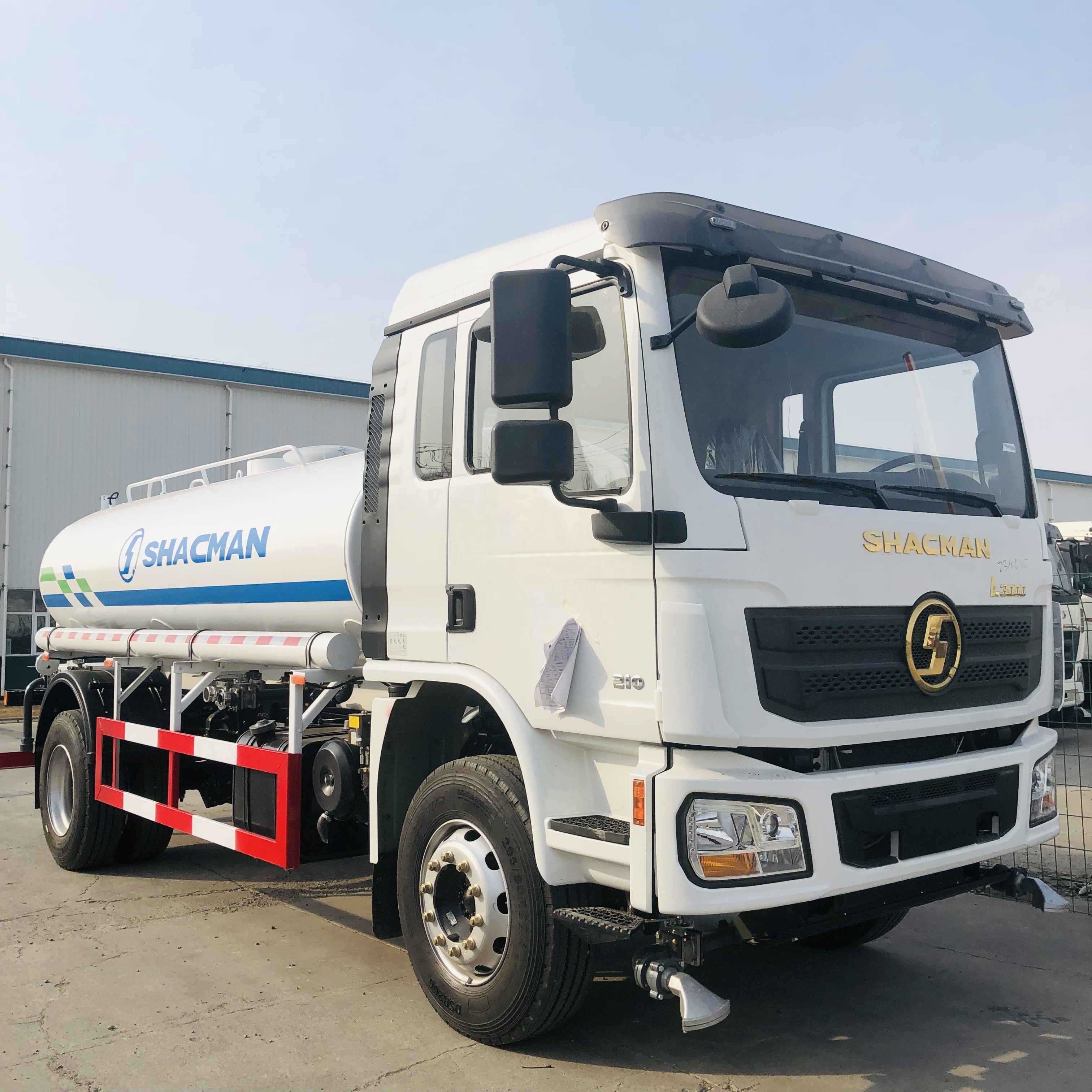 Shacman F3000 4x2 Масляный Танкер из углеродистой стали 10000 маленький 4x2 Легкий топливный бак для продажи