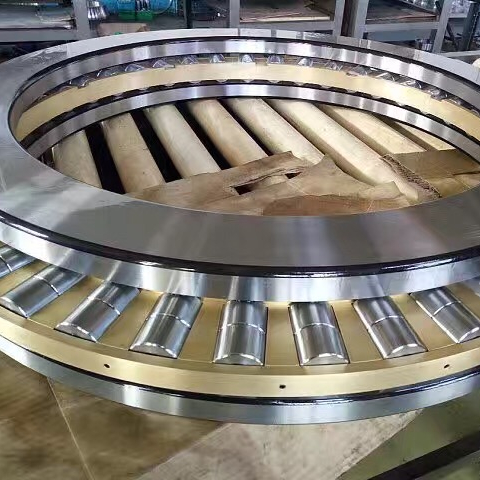 Luoyang E-FIND OEM/ODM Extra Large Size Thrust crossed Cylindrical Roller Bearing