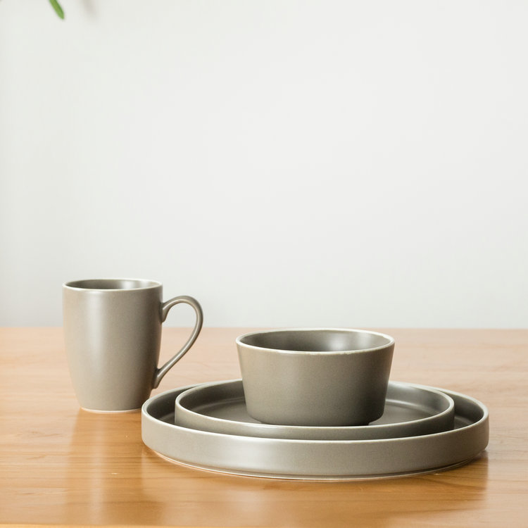 Crockery dinnerware matte grey 16 piece porcelain cheap dinner set for home hotel