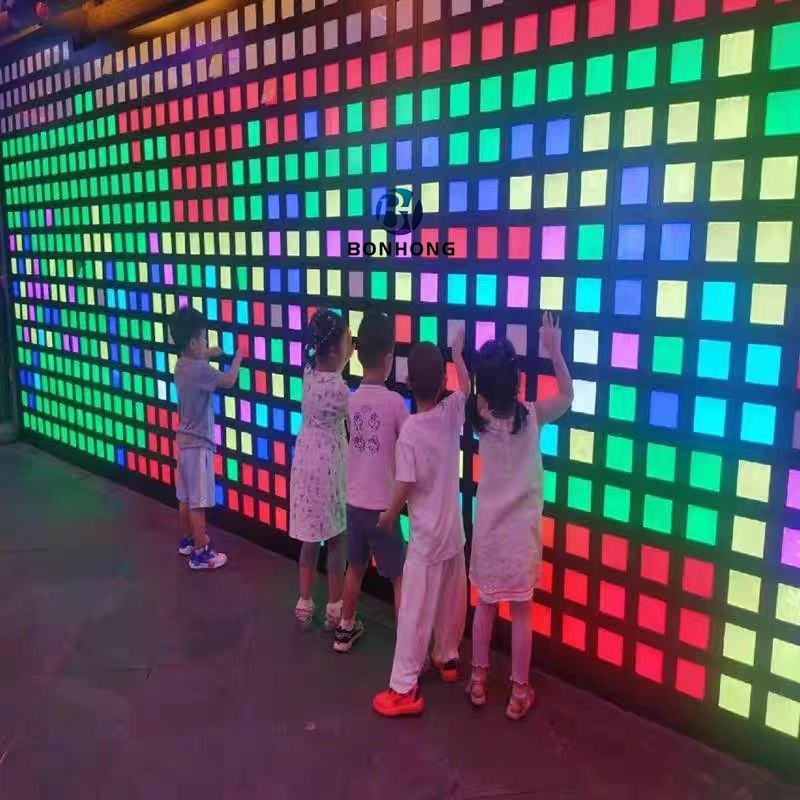 Bonhong Top Quality Amusement Park Product Interactive Touch LED Light Color Changing Pixel Wall Game For Amuse