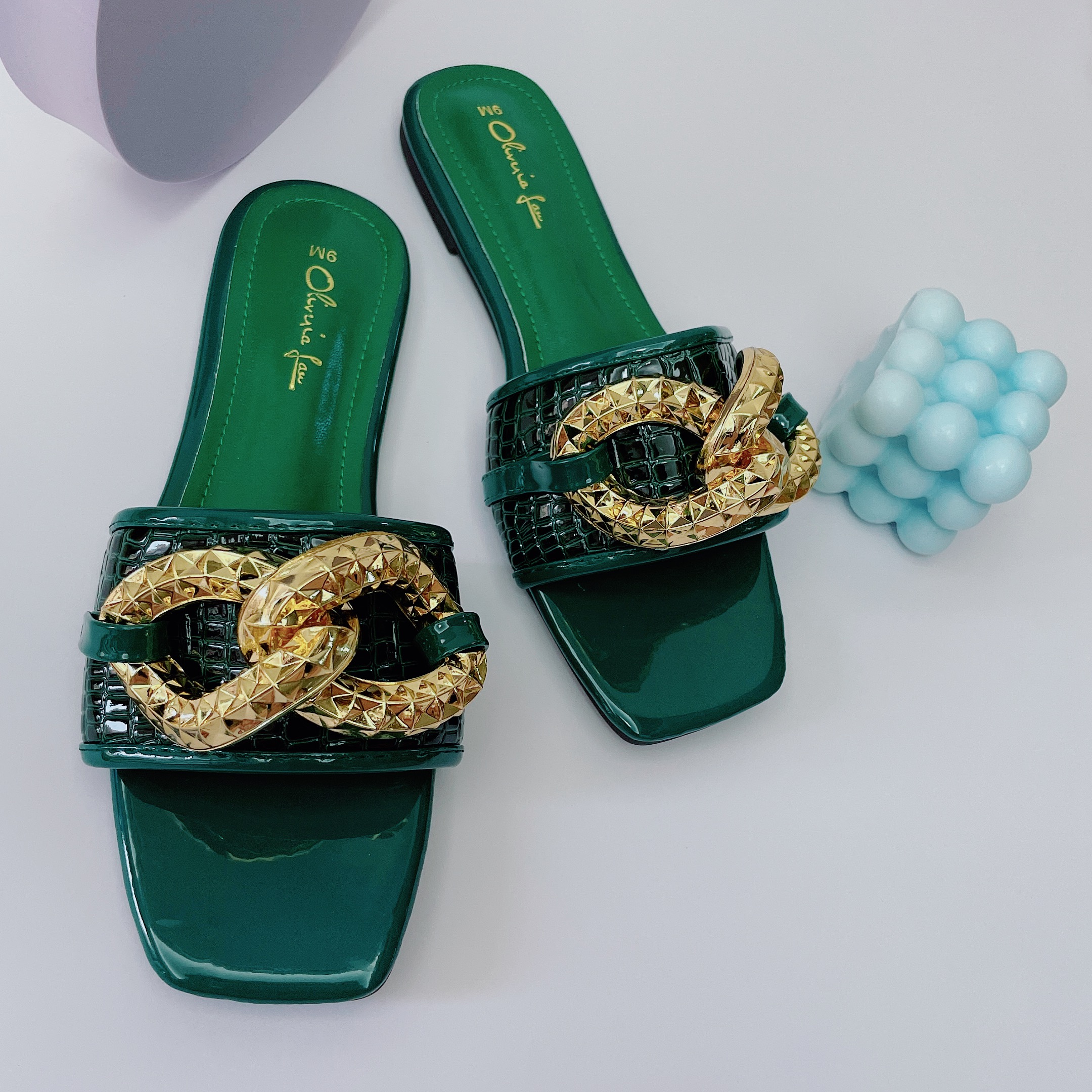 2021 Latest Women Slippers