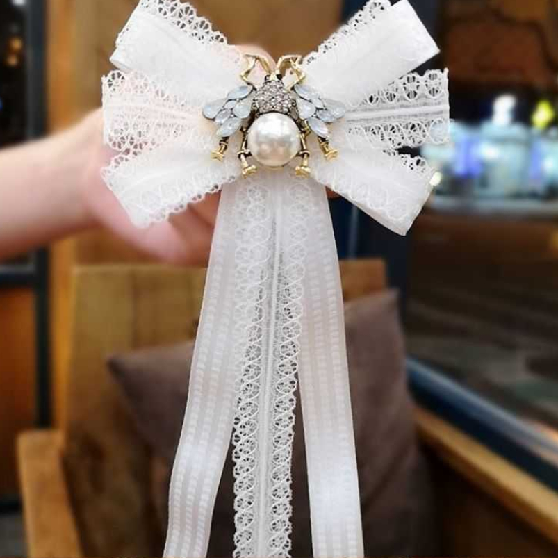 French romantic white lace bee shirt bow tie all-match exquisite collar flower brooch elegant bow ribbon ribbon female
