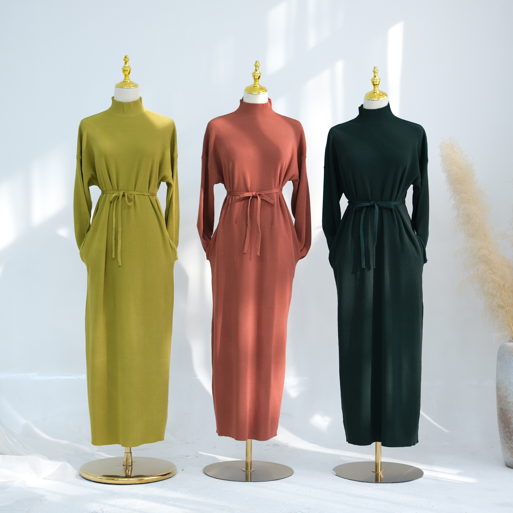 Loriya Women's Modest Casual Dresses Wholesale Winter Knit Fabric Abaya Spring/ Autumn Traditional Muslim Clothing Accessories