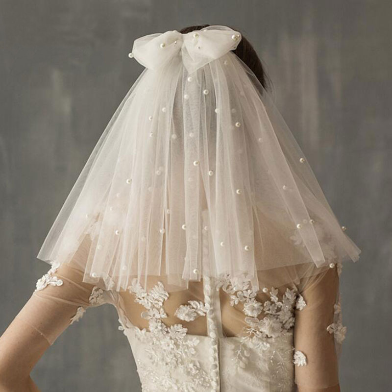 Beaded Short Wedding Veil With Cute Bow Two Layers Bridal Veils