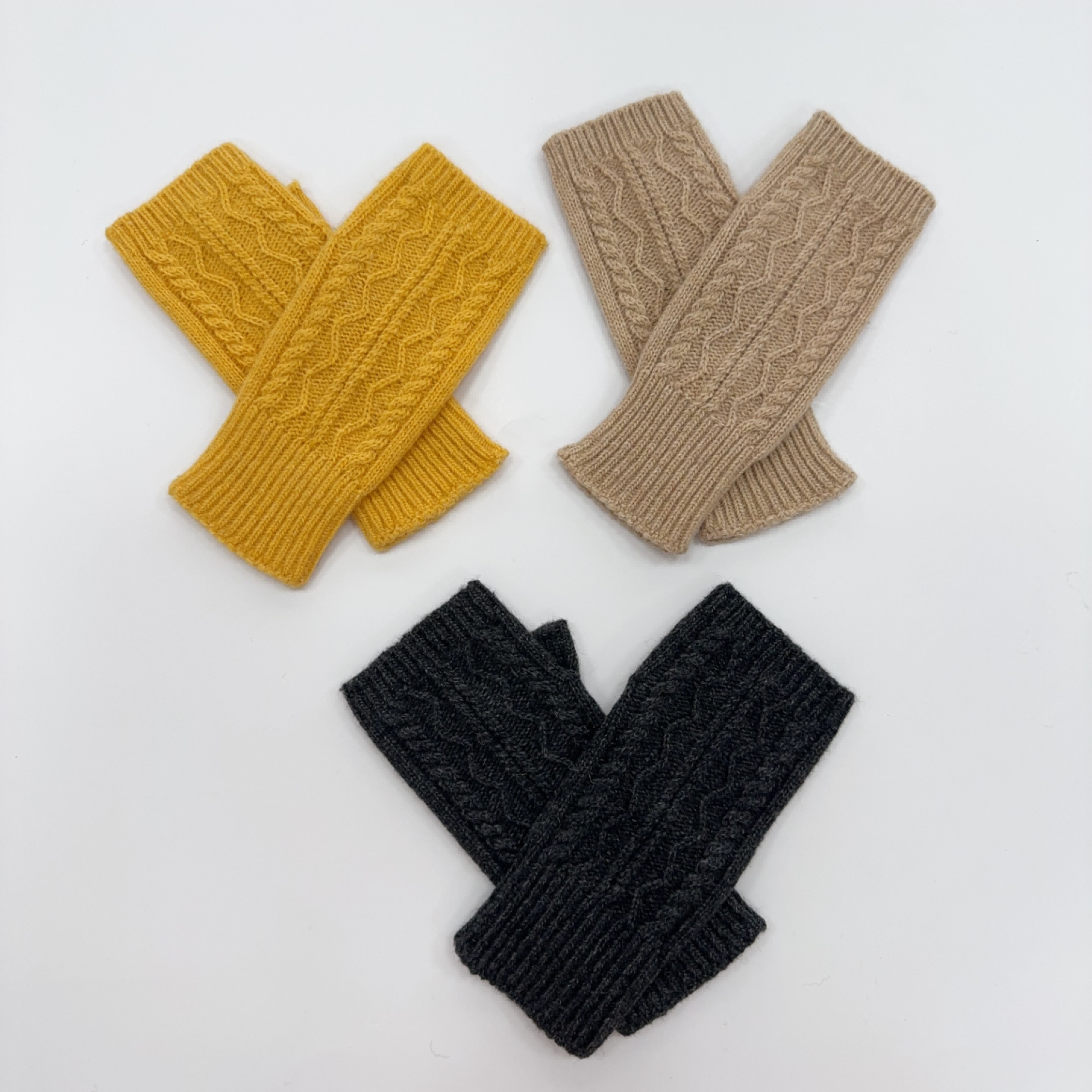Ladies' Exquisite Jacquard Fingerless Gloves, Fully Automatic One-piece Molded Gloves With Soft Touch, Accept Customized Logo