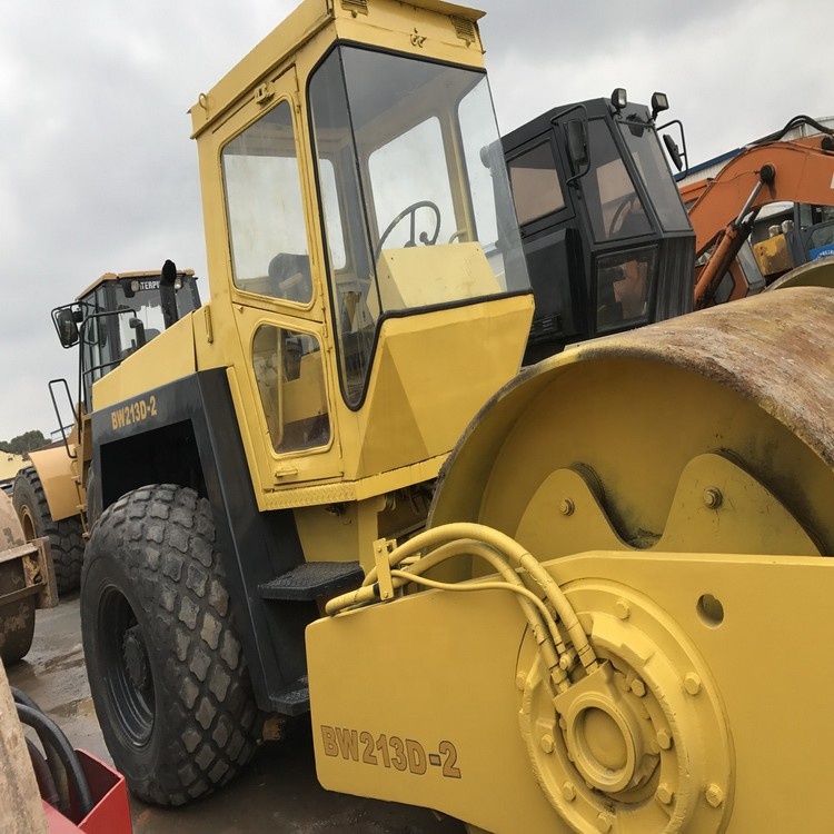 Б/у Дорожный Каток Bomag BW213D-2 с двойным приводом, Дорожный Каток Bomag С Одним Барабаном BW213D