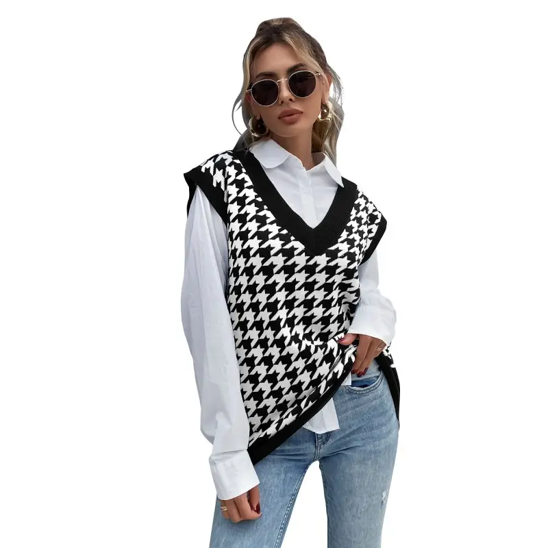 Manufacture High-quality Winter/fall Loose Tank Top Lady V Neck Argyle Plaid Sleeveless Knitted Sweater Vest for Women