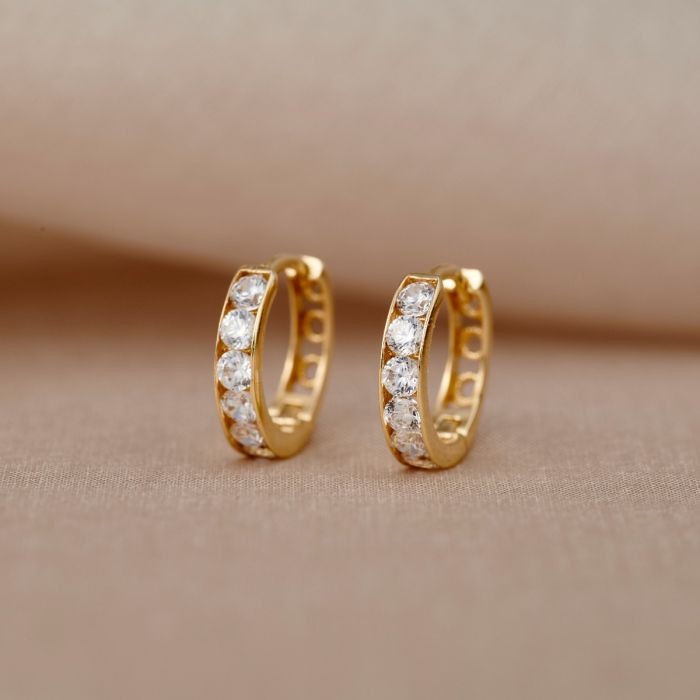 Minimalist Diamond Hoop Earrings 18k Gold Plated New Design Round CZ Diamond Huggie Hoop Earrings For Women