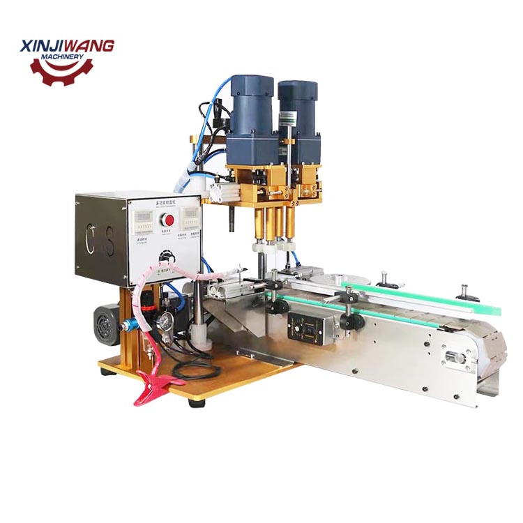 Small Automatic Spray Electrical Engine Oil Plastic Round Bottle Screw Capping Machines With Conveyor Belt