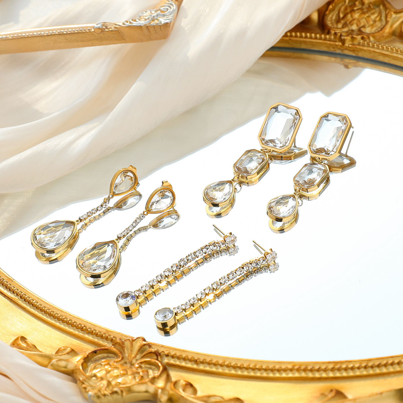 2024 hot -selling fashion high -grade luxury elegant water droplet type vermiculite inlaid women's stainless steel earrings