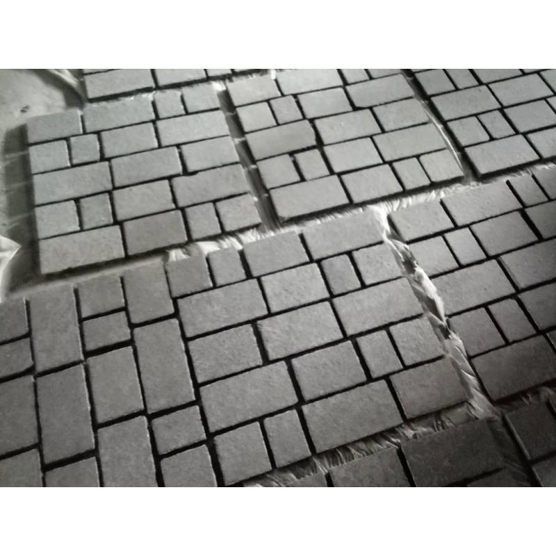 SH STONE Natural Stone Outdoor Driveway Paver G684 Granite Regular Cobblestone Stack Bond Flamed Surface with Split Edge Sale
