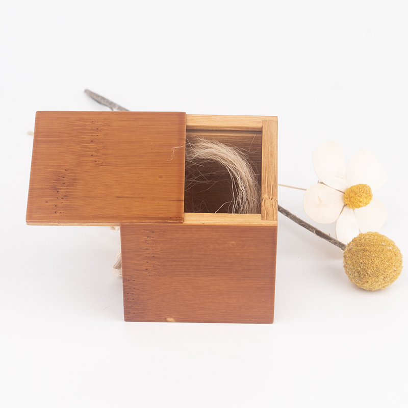 Coral pet bamboo mini urn for dog cat fur feather souvenir pet animal keepsake urn for pet hairs and teeth memento