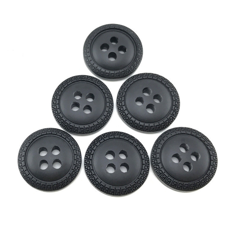Factory direct round four-eye black coat suit windbreaker accessories resin buttons