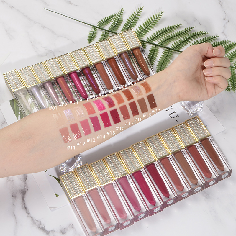 OEM Cosmetic 4 In 1double-ended lipstick matte non-stick cup waterproof long-lasting lip gloss