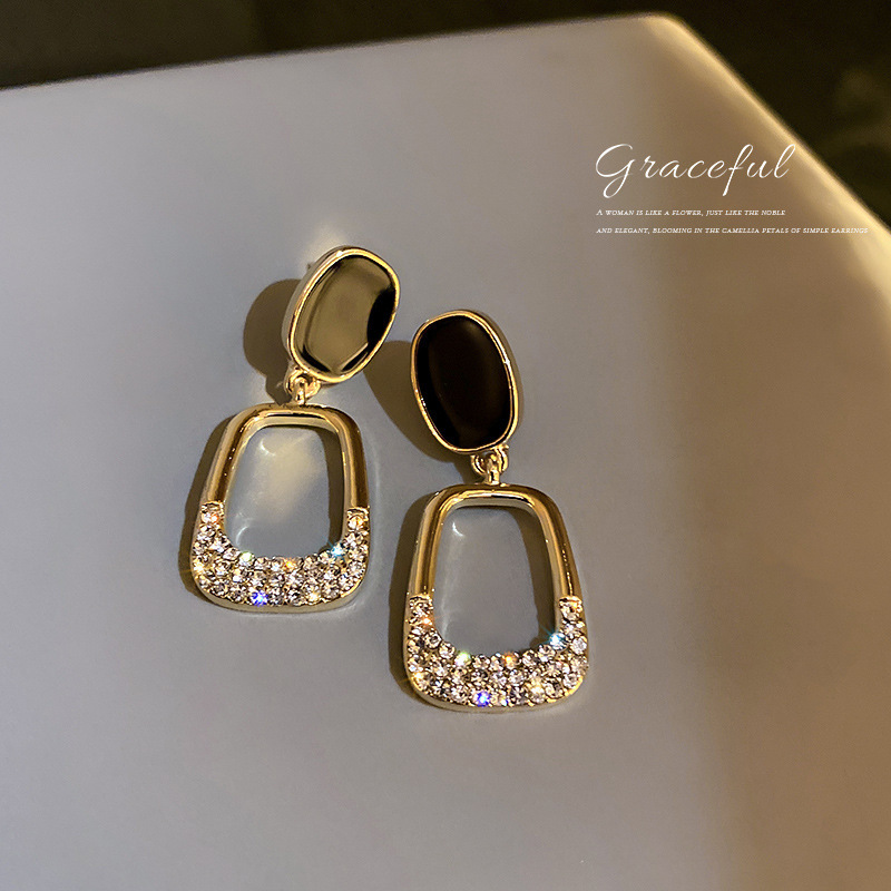 Jewelry 925 silver needle Korean East Gate fashion personality Earrings geometric Diamond net red temperament Design