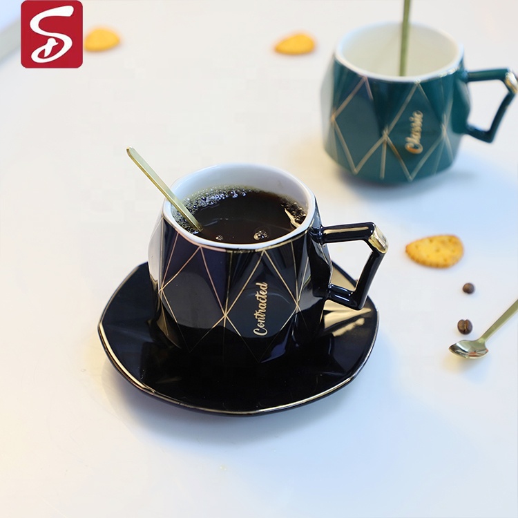 SHARDON MUG Custom Logo Christmas Porcelain Design Ceramic Coffee Mug Wholesale With Wooden Handle Bamboo Lid Gift Box Set